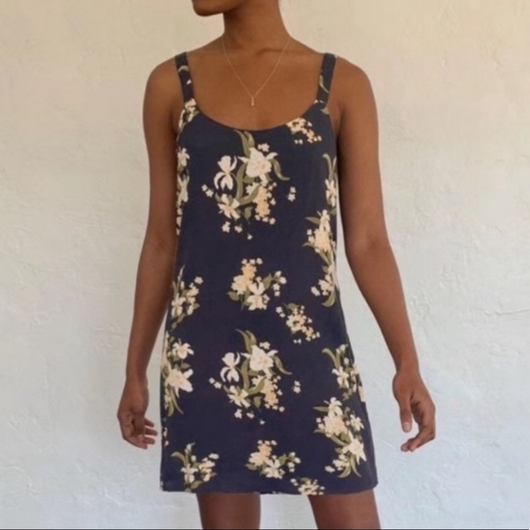 Reformation Blue and White Floral Dress - Picture 5 of 7